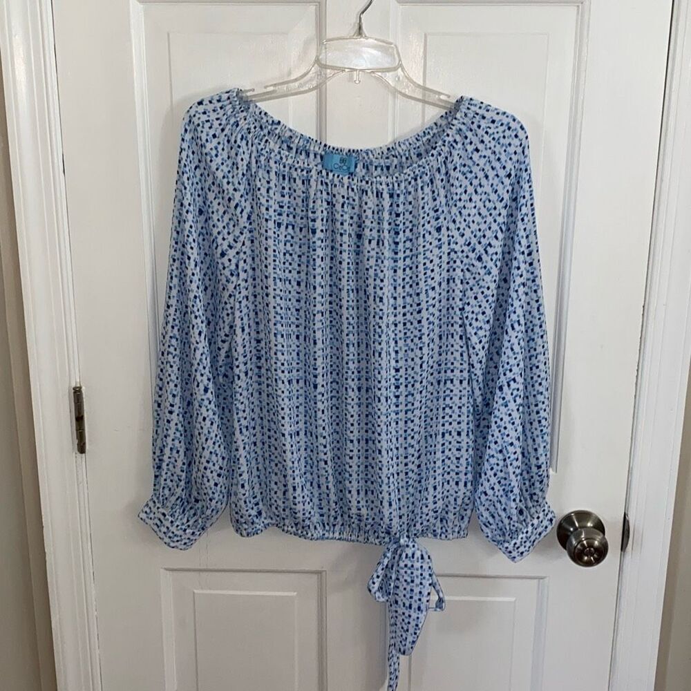CeCe tie front long sleeve blouse size S